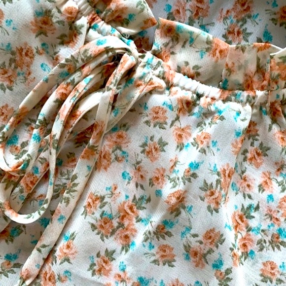 Forever 21 Floral Top | NWOT - Picture 3 of 4
